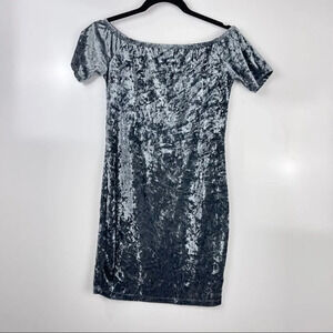 Forever 21 Off Shoulder Crushed Velvet Mini Body Con Dress Women's Size Medium